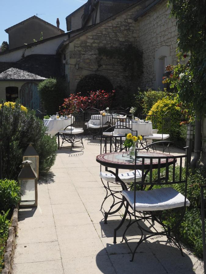 Le Jardin Des Lys - Chambre D'Hote Ou Appartement Ла-Рош-Позе Екстер'єр фото